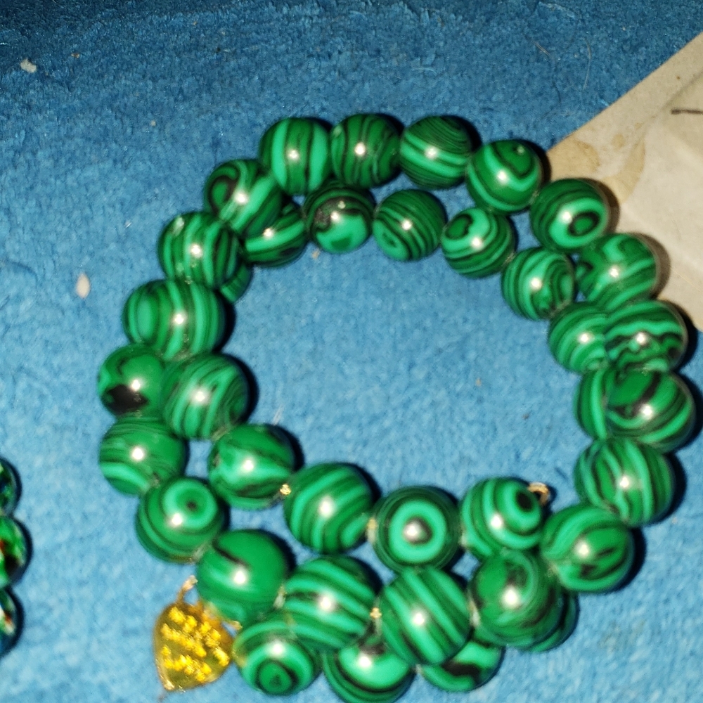 Green Adventurine Memory Wire Bracelet